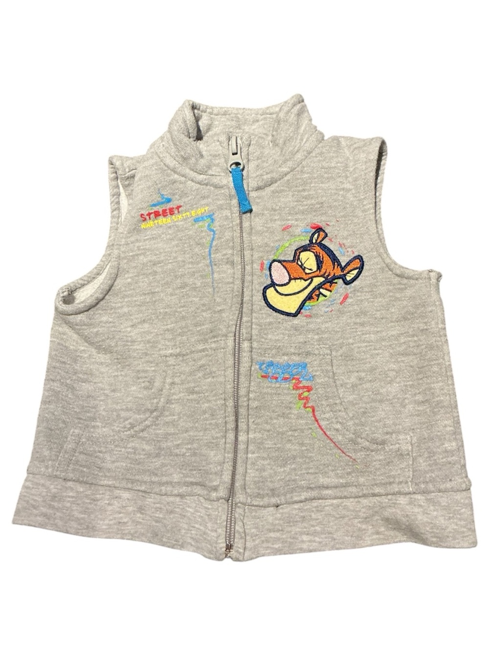 3/$20 Early Y2K Tigger Sleeveless Zip Vest